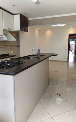 Casa à venda com 103m², 2 quartos e 1 vaga Casa à venda com 103m², 2 quartos e 1 vagaCozinha
