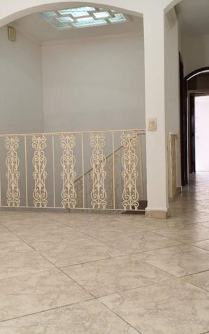 Casa à venda com 103m², 2 quartos e 1 vaga Casa à venda com 103m², 2 quartos e 1 vagaCorredor