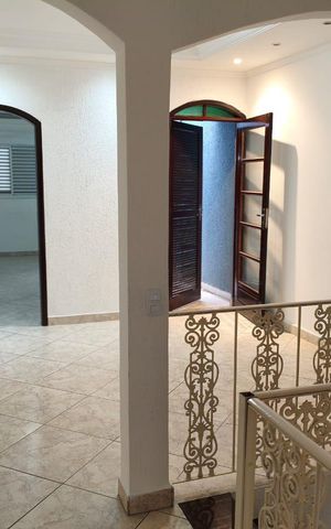 Casa à venda com 103m², 2 quartos e 1 vaga Casa à venda com 103m², 2 quartos e 1 vagaCorredor