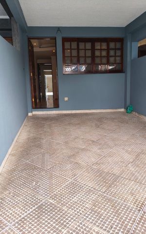 Casa à venda com 103m², 2 quartos e 1 vaga Casa à venda com 103m², 2 quartos e 1 vagaÁrea externa