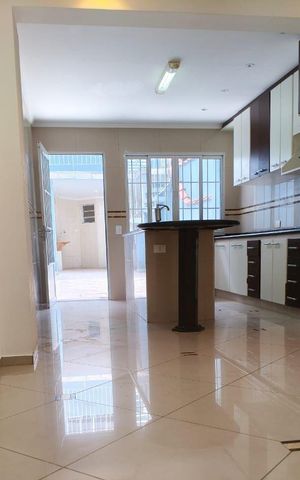 Casa à venda com 103m², 2 quartos e 1 vaga Casa à venda com 103m², 2 quartos e 1 vagaCozinha