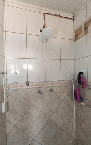 Casa à venda com 180m², 4 quartos e 2 vagas Casa à venda com 180m², 4 quartos e 2 vagasBanheiro casa 2