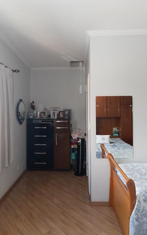 Casa à venda com 180m², 4 quartos e 2 vagas Casa à venda com 180m², 4 quartos e 2 vagasQuarto 1