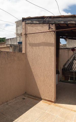 Casa à venda com 180m², 4 quartos e 2 vagas Casa à venda com 180m², 4 quartos e 2 vagasÁrea de Serviço