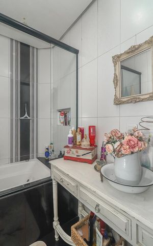Casa à venda com 226m², 3 quartos e 3 vagasBanheiro da Suíte