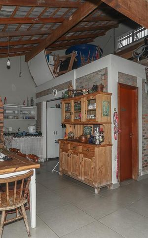Casa à venda com 226m², 3 quartos e 3 vagasChurrasqueira Fundos