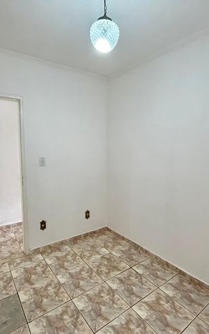 Casa à venda com 300m², 3 quartos e 2 vagas Casa à venda com 300m², 3 quartos e 2 vagasQuarto 1