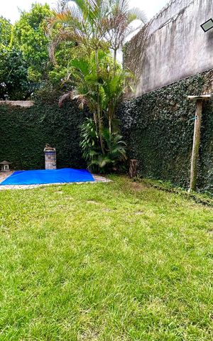 Casa à venda com 300m², 3 quartos e 2 vagas Casa à venda com 300m², 3 quartos e 2 vagasQuintal