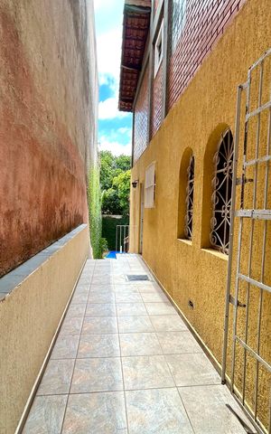 Casa à venda com 300m², 3 quartos e 2 vagas Casa à venda com 300m², 3 quartos e 2 vagasQuintal