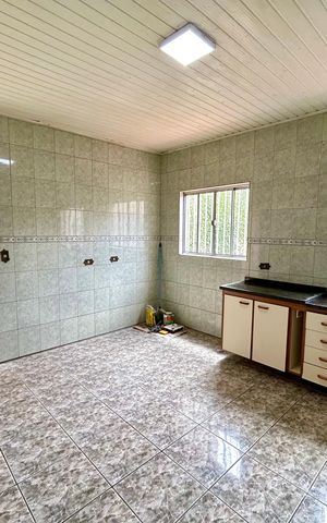 Casa à venda com 300m², 3 quartos e 2 vagas Casa à venda com 300m², 3 quartos e 2 vagasCozinha