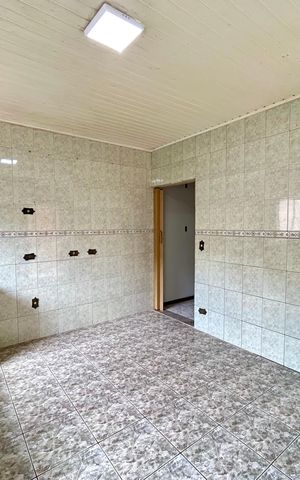 Casa à venda com 300m², 3 quartos e 2 vagas Casa à venda com 300m², 3 quartos e 2 vagasCozinha