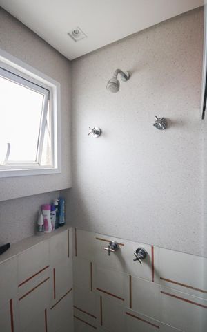 Apartamento à venda com 70m², 2 quartos e 1 vaga Apartamento à venda com 70m², 2 quartos e 1 vagaBanheiro da Suíte