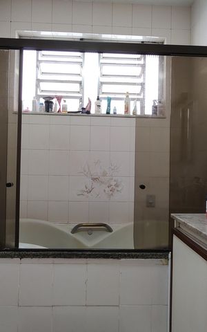 Casa à venda com 742m², 3 quartos e NaN vagas Casa à venda com 742m², 3 quartos e NaN vagasBanheiro da Suíte 1
