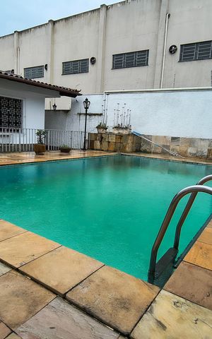 Casa à venda com 742m², 3 quartos e NaN vagas Casa à venda com 742m², 3 quartos e NaN vagasÁrea comum