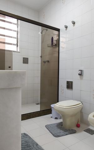 Casa à venda com 742m², 3 quartos e NaN vagas Casa à venda com 742m², 3 quartos e NaN vagasBanheiro Social 1