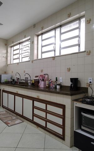 Casa à venda com 742m², 3 quartos e NaN vagas Casa à venda com 742m², 3 quartos e NaN vagasCozinha