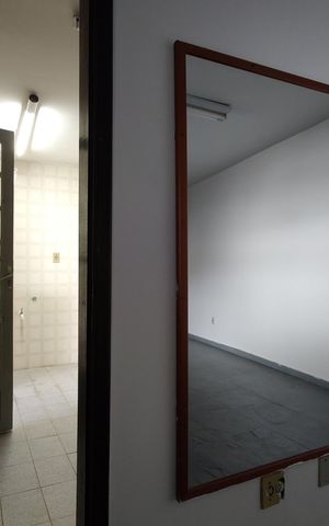 Casa à venda com 742m², 3 quartos e NaN vagas Casa à venda com 742m², 3 quartos e NaN vagasEdícula