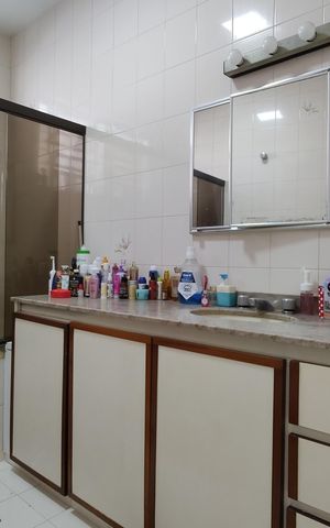 Casa à venda com 742m², 3 quartos e NaN vagas Casa à venda com 742m², 3 quartos e NaN vagasBanheiro da Suíte 1