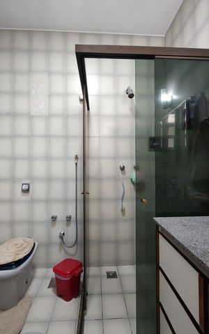Casa à venda com 742m², 3 quartos e NaN vagasBanheiro da Suíte 2