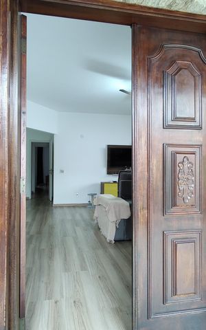 Casa à venda com 742m², 3 quartos e NaN vagas Casa à venda com 742m², 3 quartos e NaN vagasSala