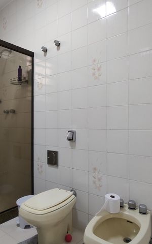 Casa à venda com 742m², 3 quartos e NaN vagas Casa à venda com 742m², 3 quartos e NaN vagasBanheiro Social 1