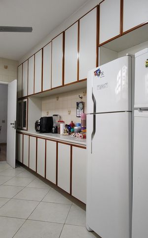 Casa à venda com 742m², 3 quartos e NaN vagas Casa à venda com 742m², 3 quartos e NaN vagasCozinha