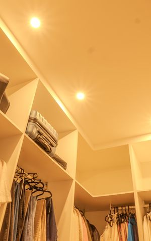 Apartamento à venda com 189m², 3 quartos e 2 vagas Apartamento à venda com 189m², 3 quartos e 2 vagasCloset