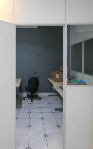 Casa para alugar com 285m², 3 quartos e 3 vagasEscritório