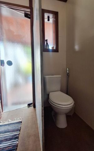 Casa à venda com 420m², 4 quartos e 4 vagas Casa à venda com 420m², 4 quartos e 4 vagasLavabo