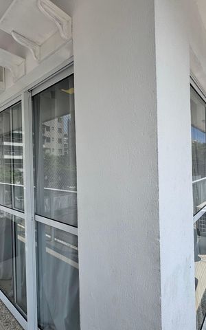 Apartamento à venda com 87m², 3 quartos e 2 vagas Apartamento à venda com 87m², 3 quartos e 2 vagasVaranda