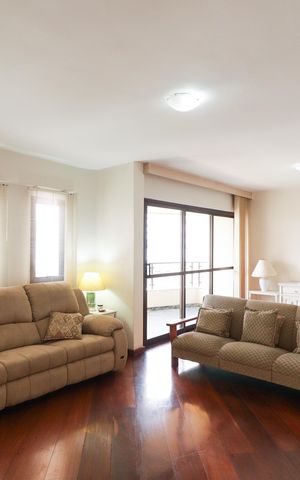 Apartamento à venda com 200m², 4 quartos e 3 vagas Apartamento à venda com 200m², 4 quartos e 3 vagasSala