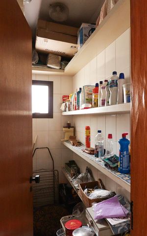 Apartamento à venda com 200m², 4 quartos e 3 vagas Apartamento à venda com 200m², 4 quartos e 3 vagasÁrea de Serviço e Banheiro de Serviço
