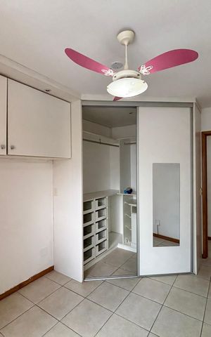Apartamento à venda com 111m², 3 quartos e 2 vagas Apartamento à venda com 111m², 3 quartos e 2 vagasQuarto 1