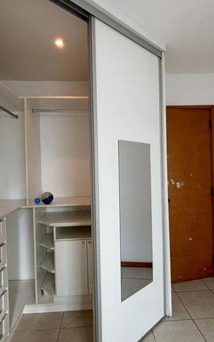 Apartamento à venda com 111m², 3 quartos e 2 vagas Apartamento à venda com 111m², 3 quartos e 2 vagasQuarto 1