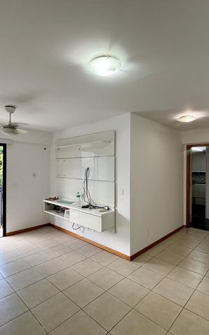 Apartamento à venda com 111m², 3 quartos e 2 vagas Apartamento à venda com 111m², 3 quartos e 2 vagasSala