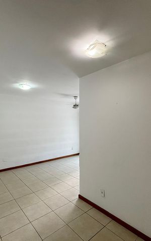 Apartamento à venda com 111m², 3 quartos e 2 vagas Apartamento à venda com 111m², 3 quartos e 2 vagasSala