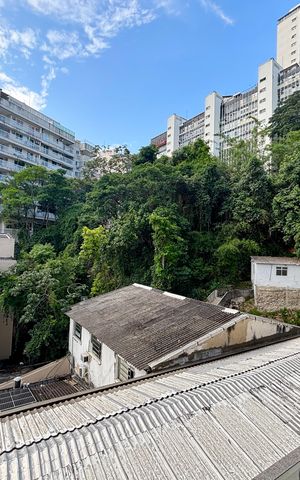 Apartamento à venda com 111m², 3 quartos e 2 vagas Apartamento à venda com 111m², 3 quartos e 2 vagasVaranda da sala - vista