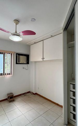 Apartamento à venda com 111m², 3 quartos e 2 vagas Apartamento à venda com 111m², 3 quartos e 2 vagasQuarto 1