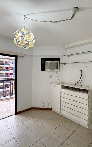 Apartamento à venda com 111m², 3 quartos e 2 vagas Apartamento à venda com 111m², 3 quartos e 2 vagasQuarto 3