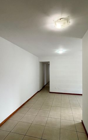 Apartamento à venda com 111m², 3 quartos e 2 vagas Apartamento à venda com 111m², 3 quartos e 2 vagasSala