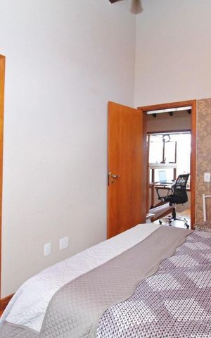 Casa à venda com 160m², 3 quartos e 2 vagas Casa à venda com 160m², 3 quartos e 2 vagasQuarto 1
