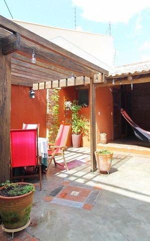 Casa à venda com 160m², 3 quartos e 2 vagas Casa à venda com 160m², 3 quartos e 2 vagasÁrea externa