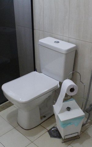 Casa de condomínio à venda com 600m², 6 quartos e 2 vagasBanheiro da Suíte 2