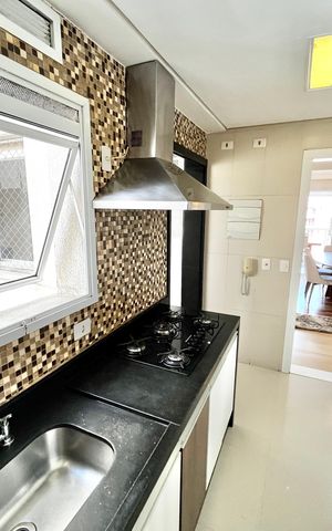 Apartamento à venda com 110m², 3 quartos e 2 vagas Apartamento à venda com 110m², 3 quartos e 2 vagasCozinha
