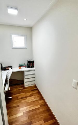 Apartamento à venda com 110m², 3 quartos e 2 vagas Apartamento à venda com 110m², 3 quartos e 2 vagasEscritório