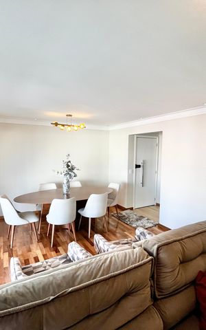 Apartamento à venda com 110m², 3 quartos e 2 vagas Apartamento à venda com 110m², 3 quartos e 2 vagasSala