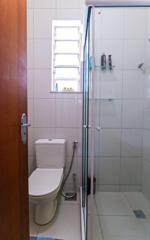 Apartamento à venda com 80m², 2 quartos e 1 vaga Apartamento à venda com 80m², 2 quartos e 1 vagaBanheiro