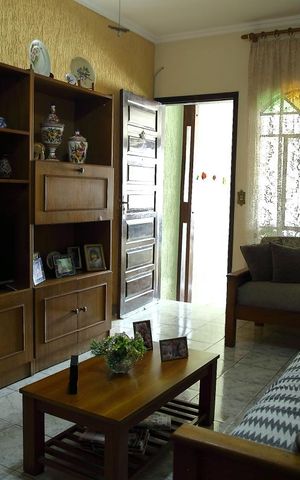 Casa à venda com 98m², 2 quartos e 1 vagaSala