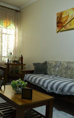 Casa à venda com 98m², 2 quartos e 1 vagaSala