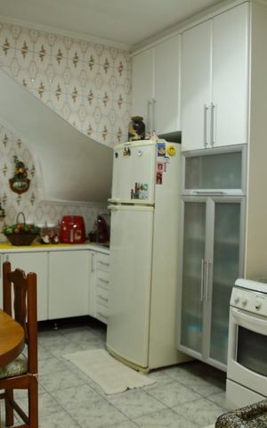 Casa à venda com 98m², 2 quartos e 1 vagaCozinha 
